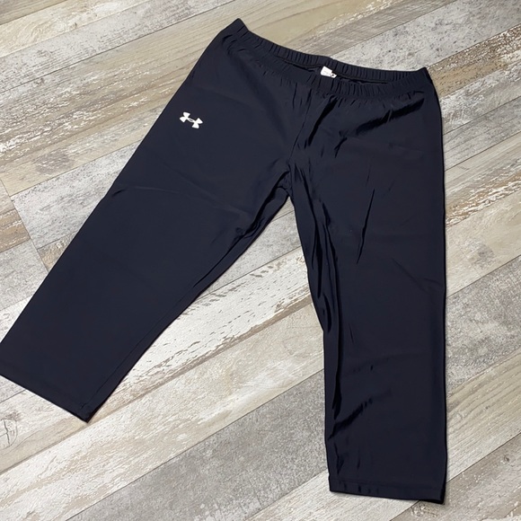Women’s Under Armour Dri Fit Capri Leggings - Lrg - Picture 2 of 6